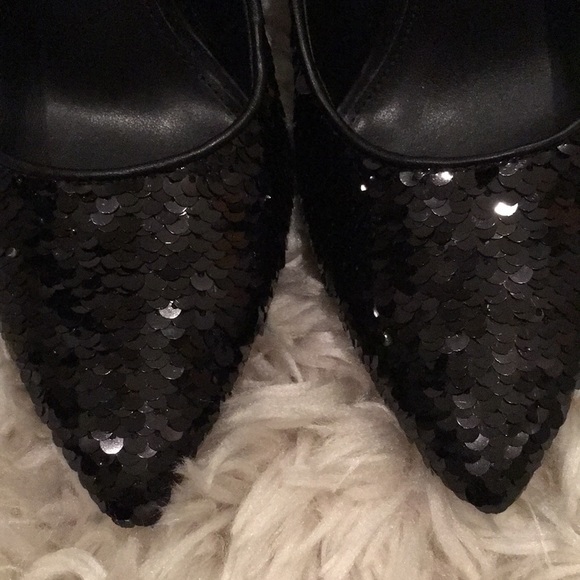 MICHAEL Michael Kors sequined heels❤️❤️ - Picture 2 of 7